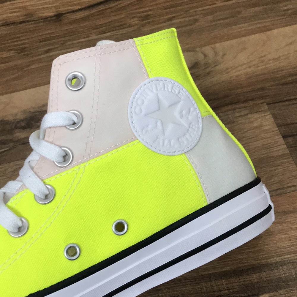 CONVERSE CTAS HIGH TOP BRAND NEW - Picture 7 of 15